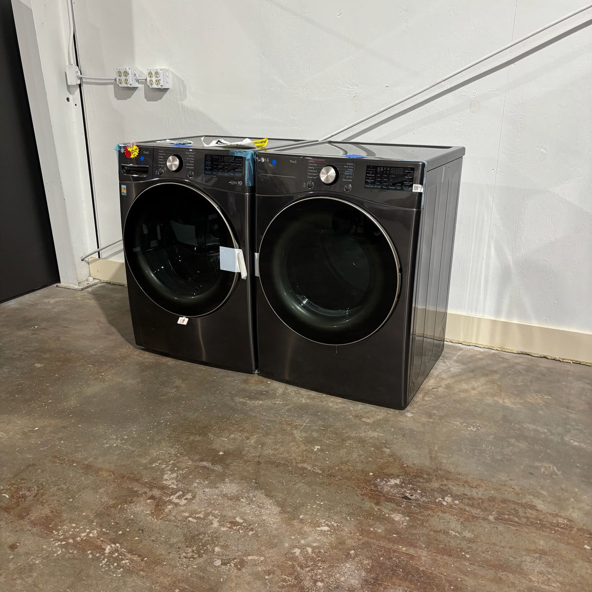 LG Washer and Dryer - Electric