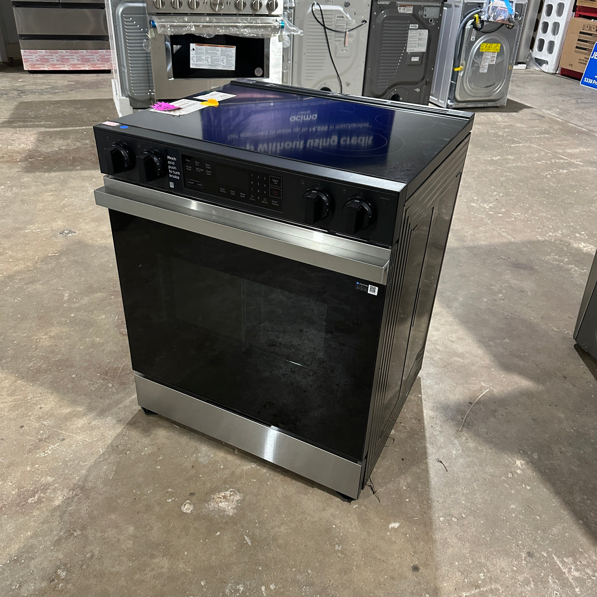 Samsung electric Stove 4 burner with warming zone