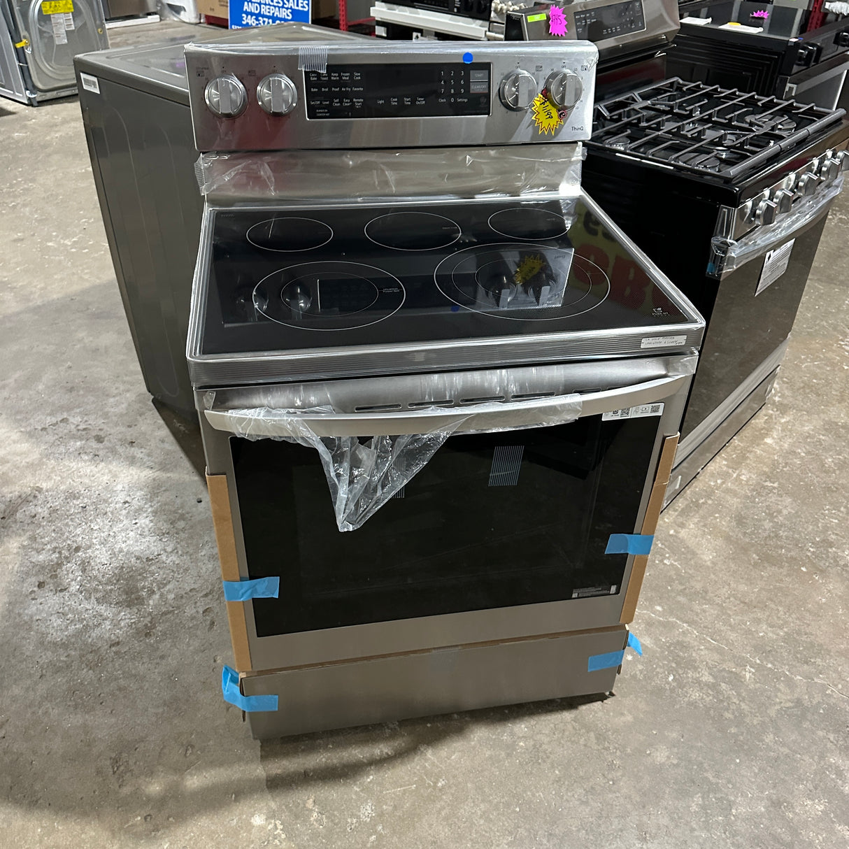 Lg Stainless Steel 4 Burner Range with Warming zone