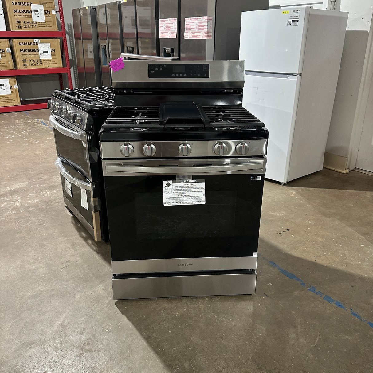 Samsung Stainless Steel Gas Range With 4 Burner With Warming Zone