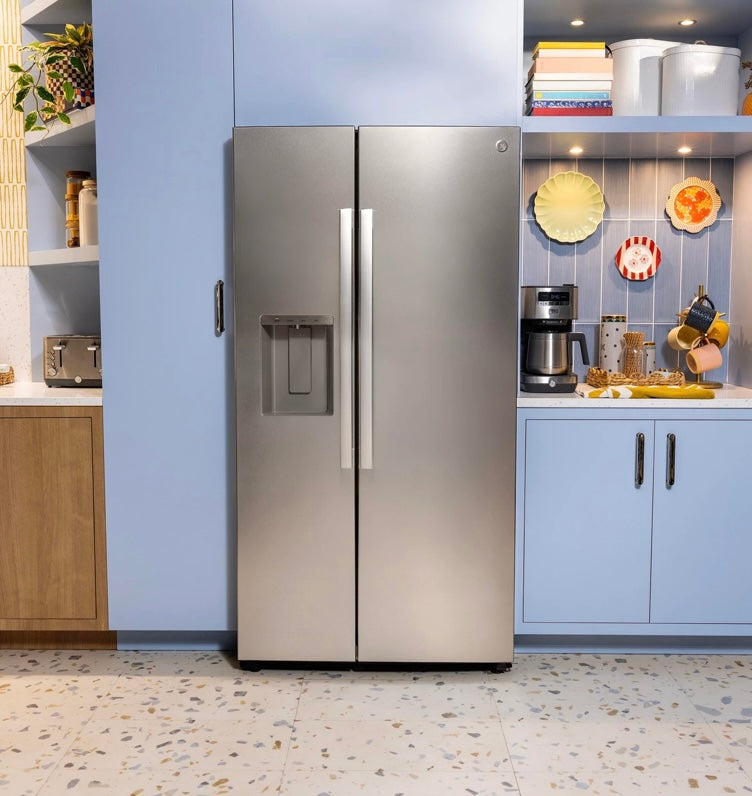 GE® 27.7 Cu. Ft. Side-by-Side Refrigerator with Ice & Water Dispenser GSS28NYYFS – Fingerprint Resistant Stainless Steel
