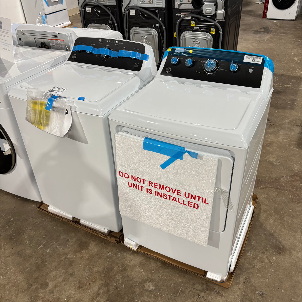 GE 27 Inch Top Load Washer & GE 27 Inch Top Load Electric Dryer