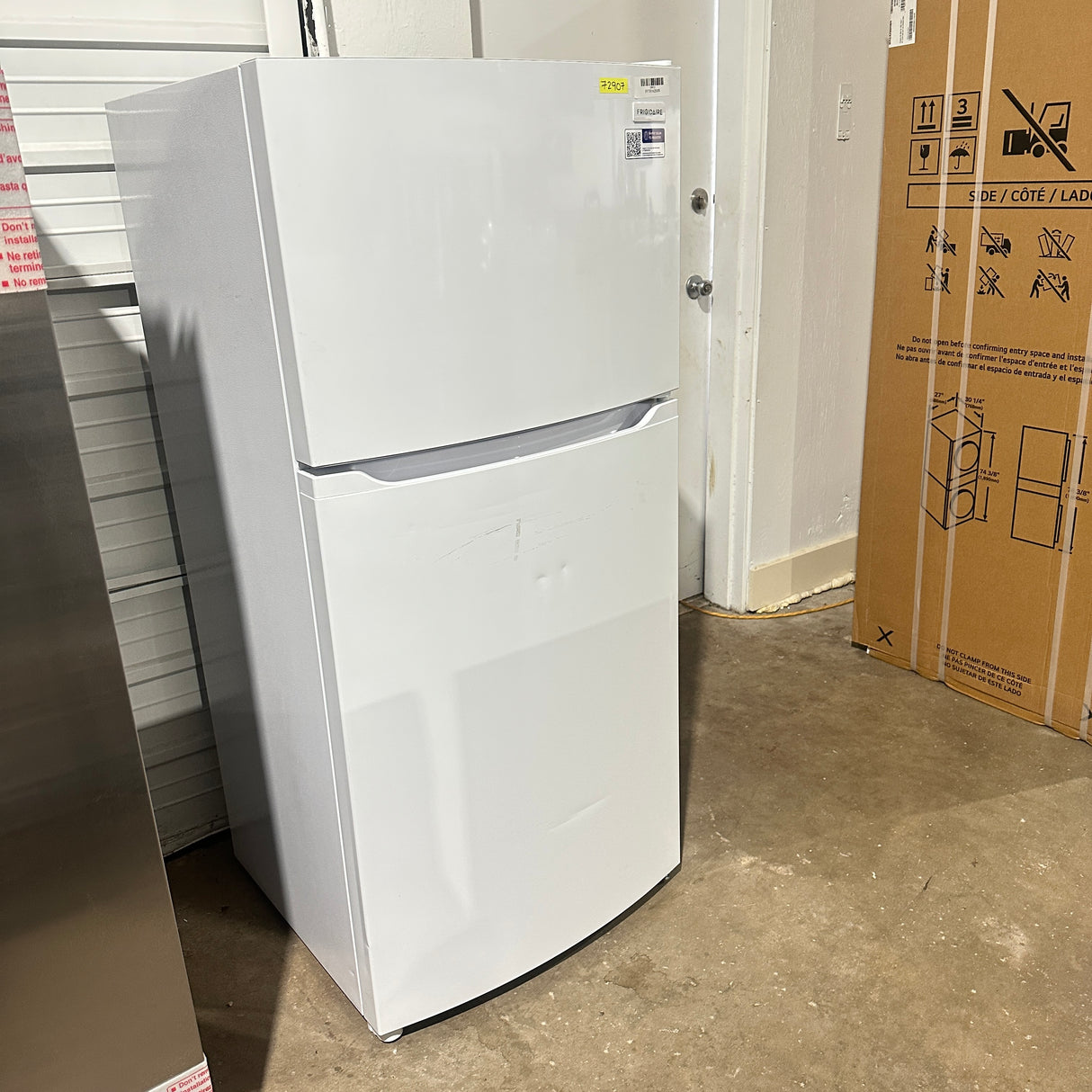 Frigidaire Top Freezer Refrigerator