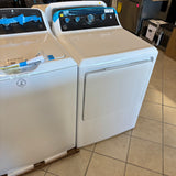 GE 4.5 Cu. Ft. Top Load Washer with Agitator & 7.2 Electric Dryer Set
