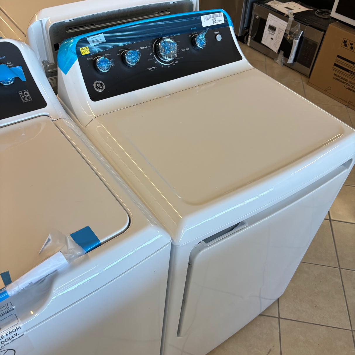 GE 4.5 Cu. Ft. Top Load Washer with Agitator & 7.2 Electric Dryer Set