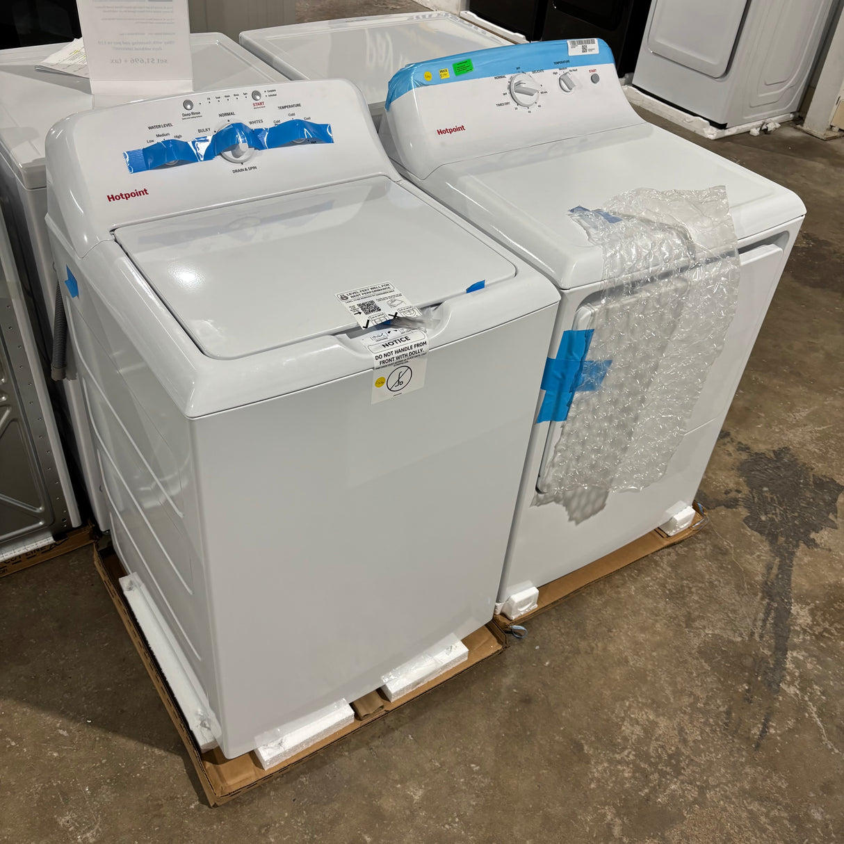 Hot point Washer and Dryer Topload Electric set (new)