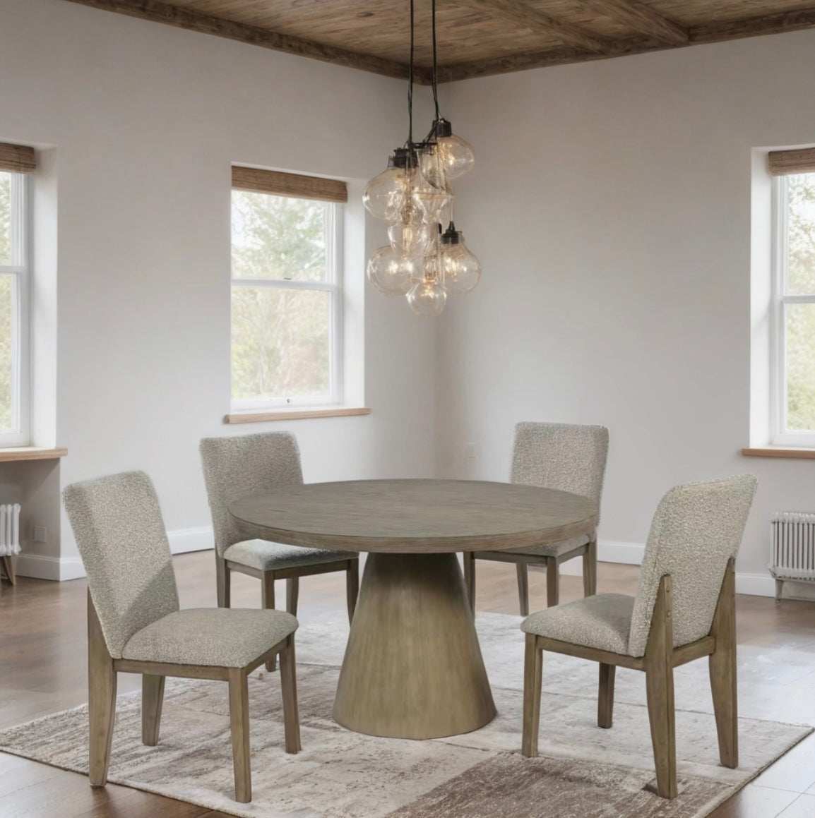 D550 - Round Dining Table